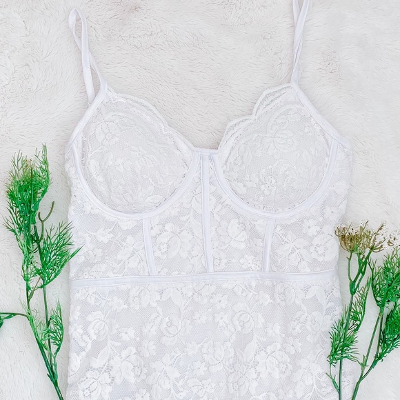 White Lace Teddy Bodysuit - Picture 3 of 4